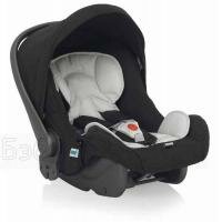 Автокресло детское Inglesina Huggy Multifix Автокресло детское Inglesina Huggy Multifix